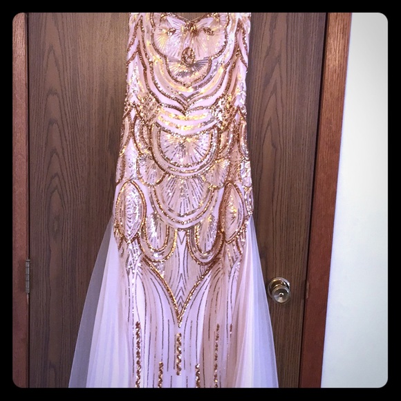 Cream and Gold Sequin Prom/Homecoming Dress - Picture 2 of 7